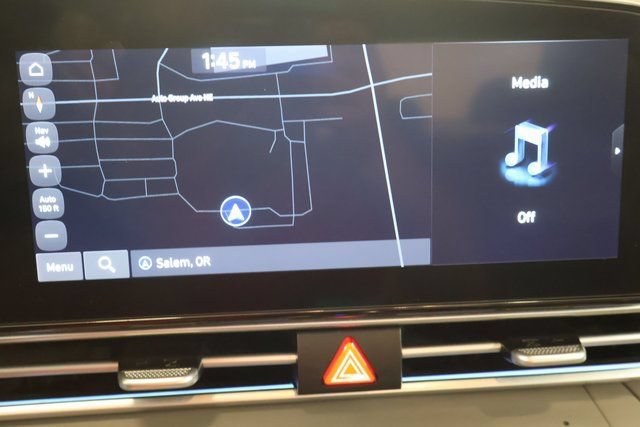 Used 2025 Hyundai Elantra SEL FWD image 22