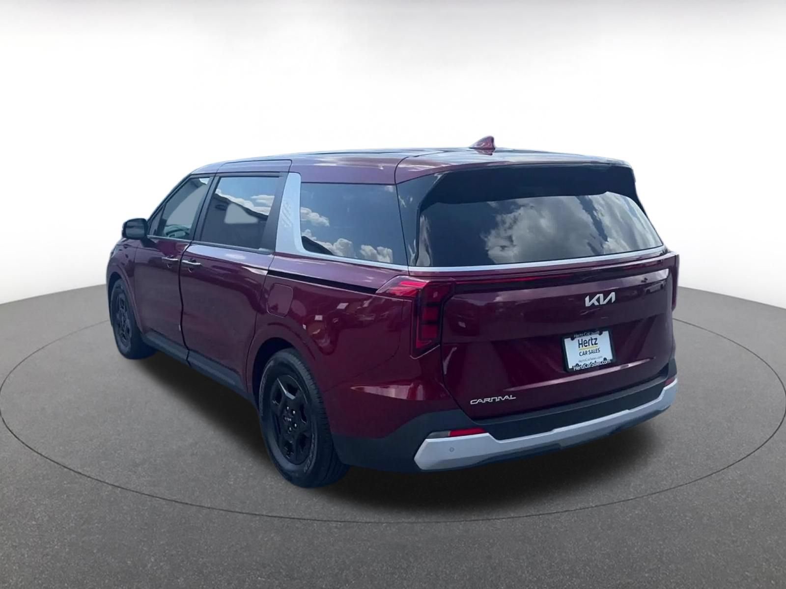 Used 2026 Kia Carnival FWD image 10
