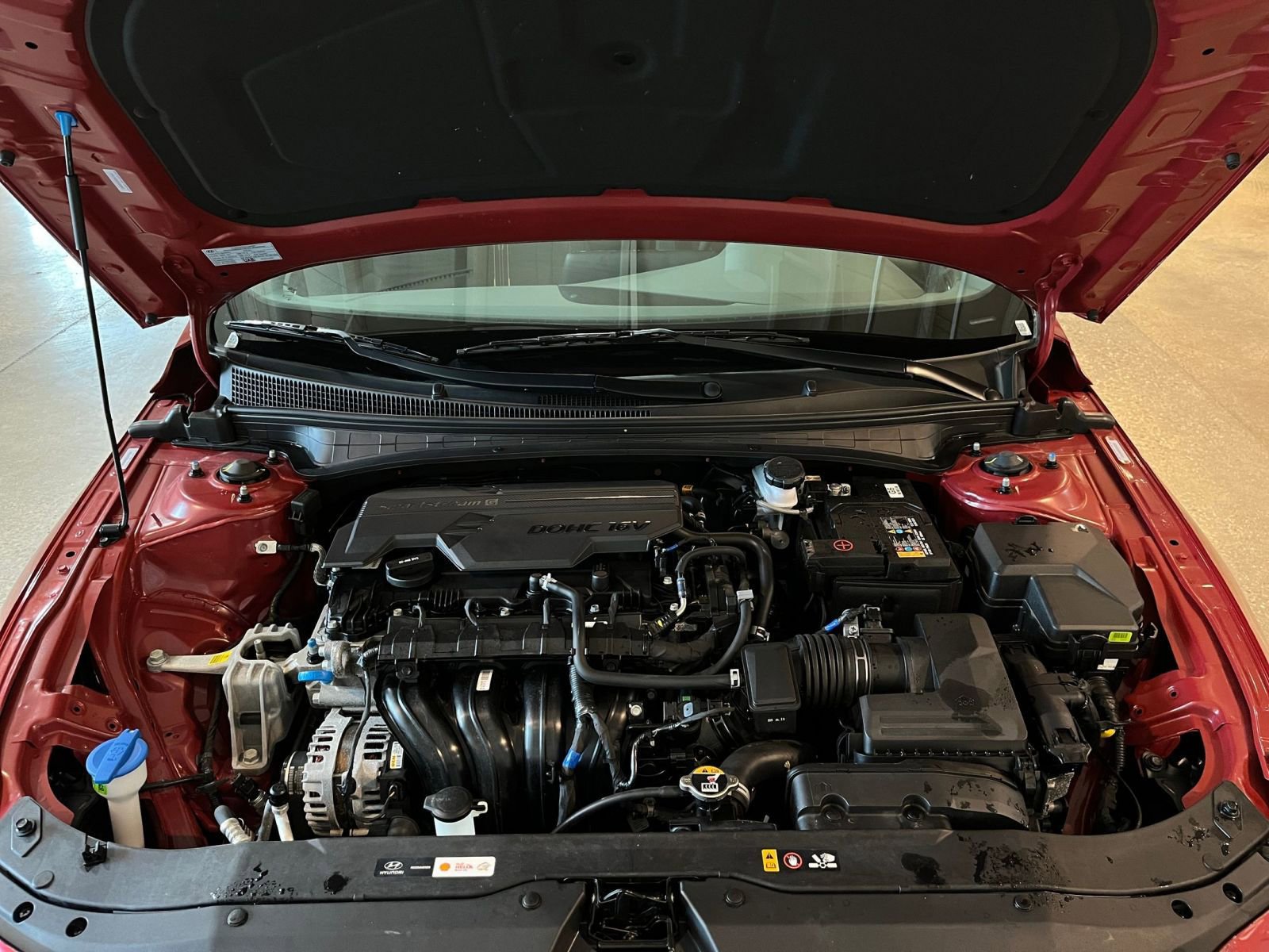 Used 2025 Hyundai Elantra SEL image 33