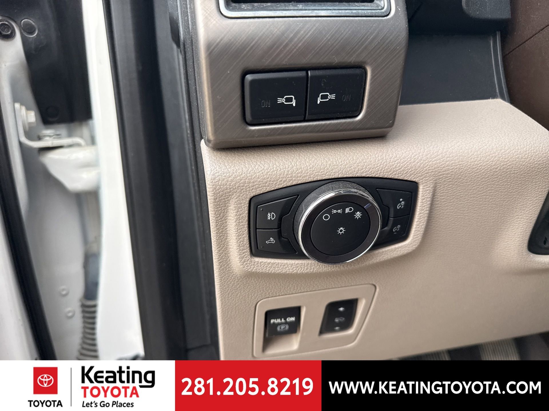 Used 2019 Ford F150 Limited w/ Trailer Tow Package image 13