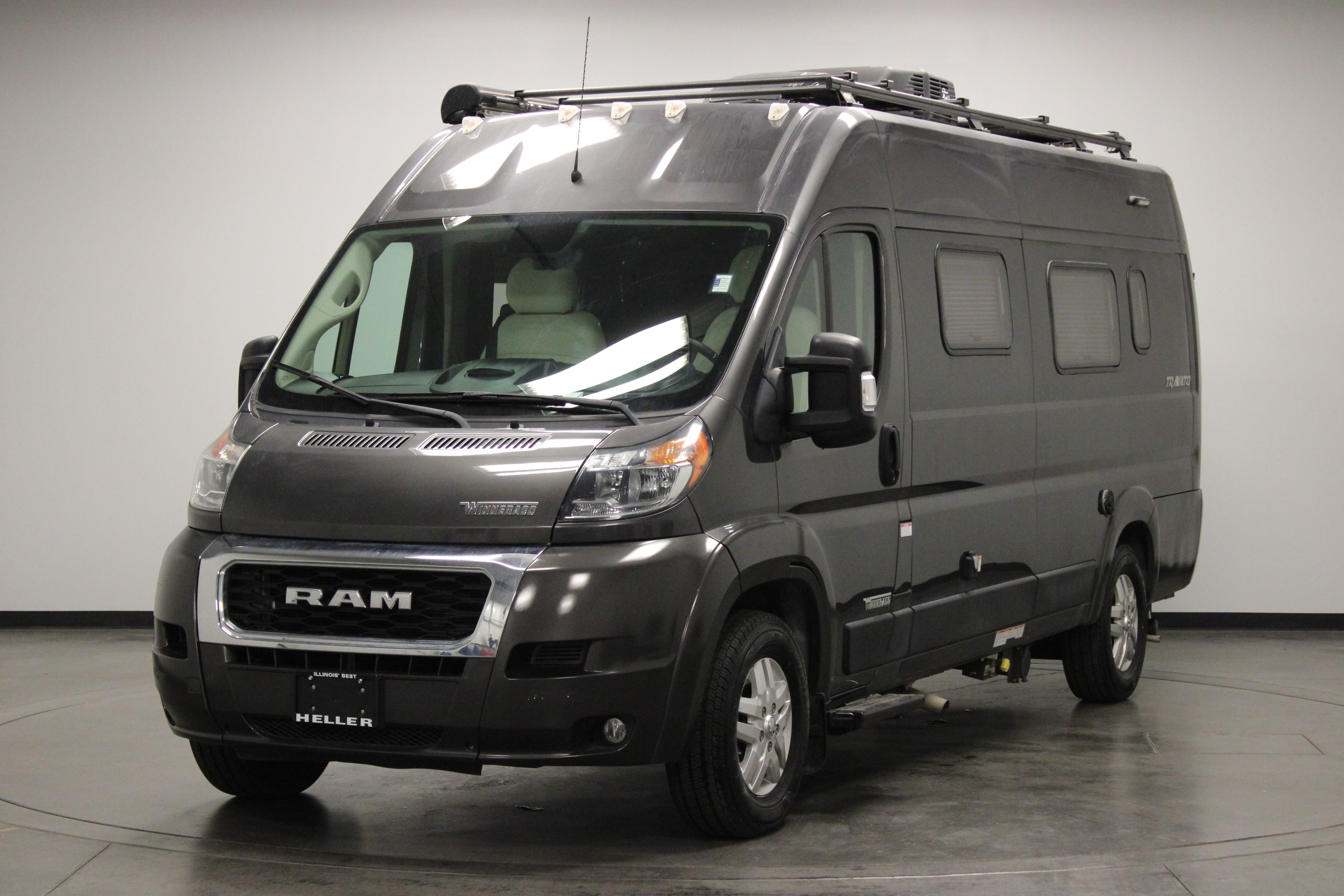 Used 2021 RAM ProMaster 3500 w/ Premium Appearance Group FWD image 4