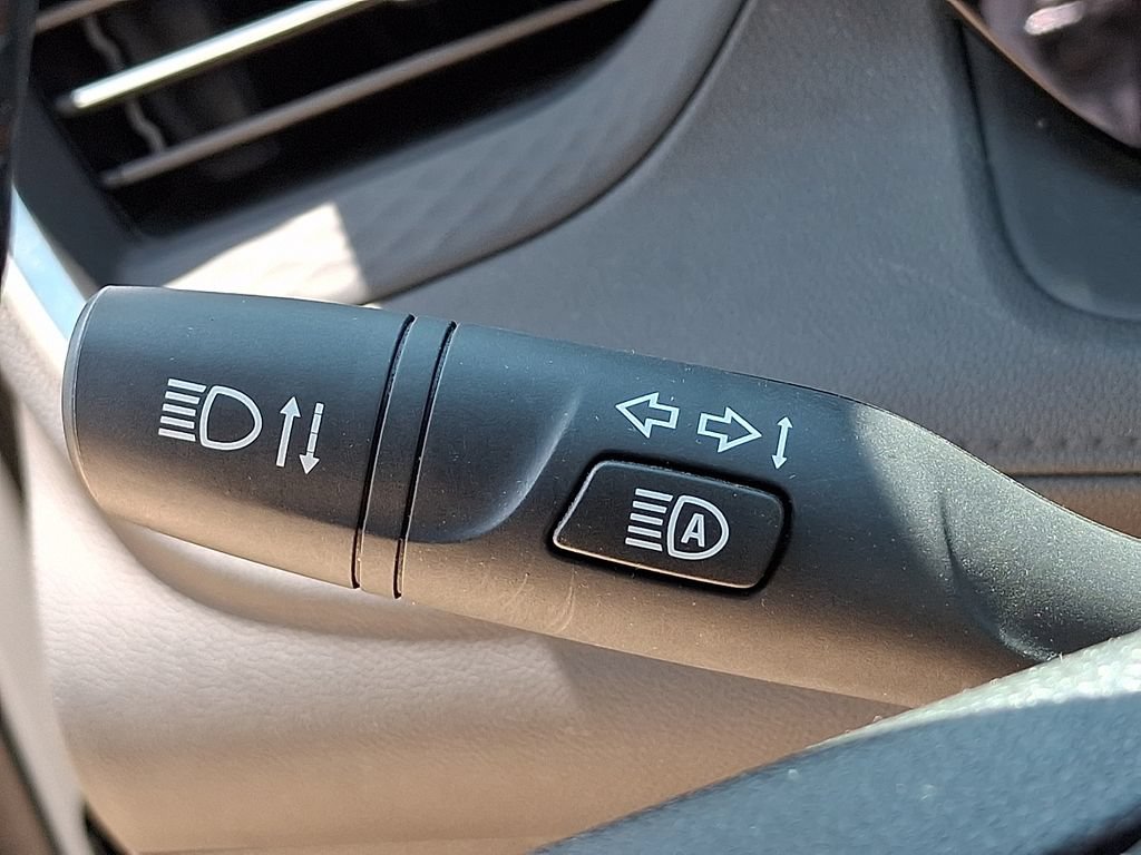 Used 2024 Buick Encore GX Sport Touring FWD image 25