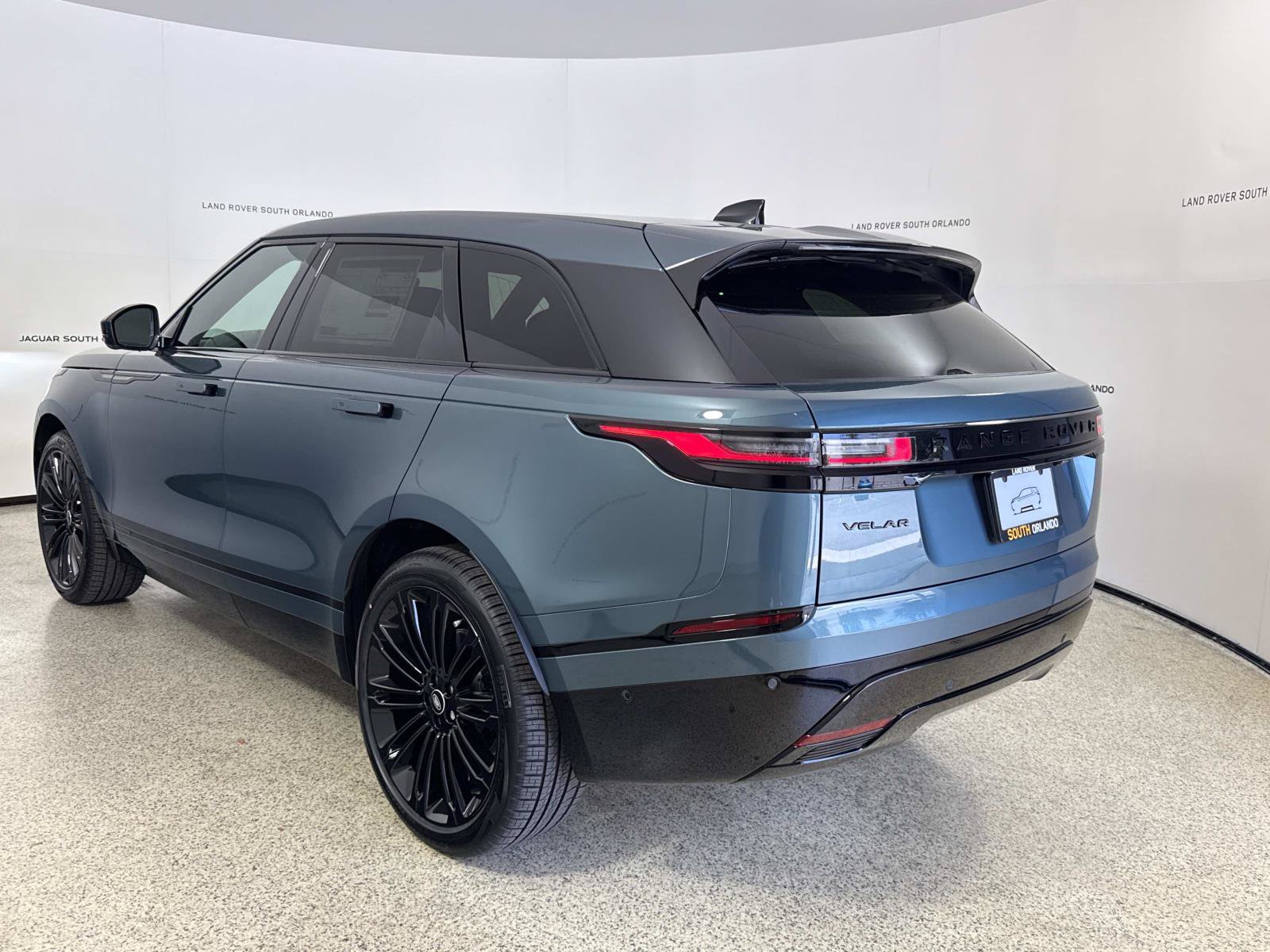 New 2026 Land Rover Range Rover Velar Belgravia AWD/4WD image 35