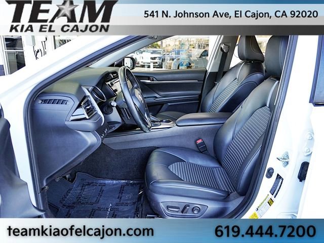 Used 2020 Toyota Camry SE w/ Carpet Mat Package image 14