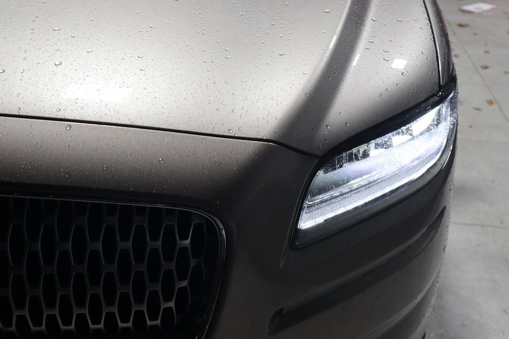 Used 2021 Lincoln Nautilus Reserve image 31