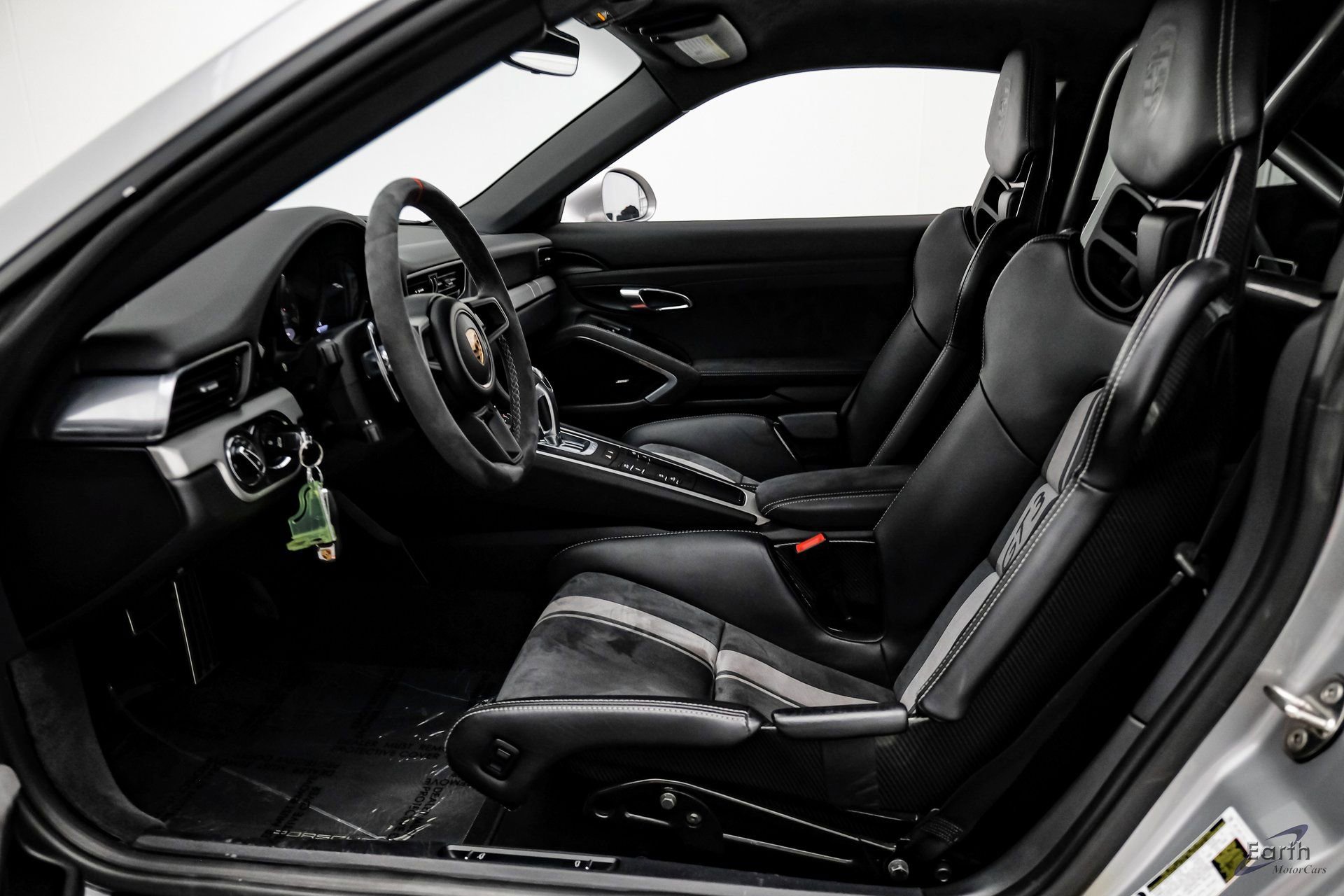 Used 2018 Porsche 911 GT3 w/ Sport Chrono Package image 34