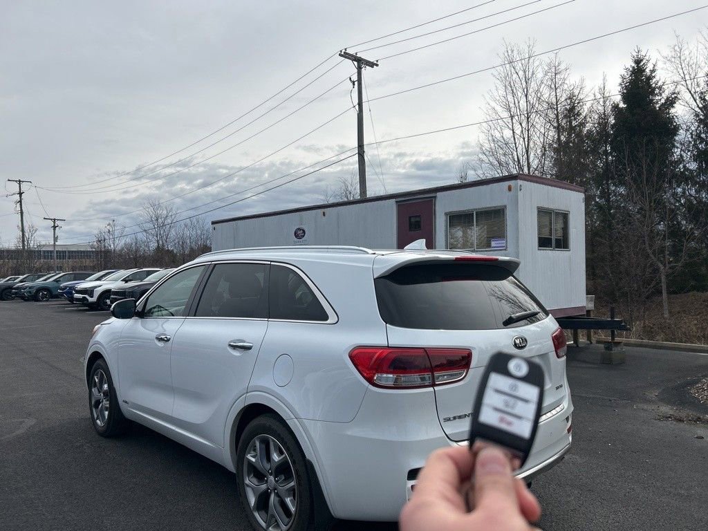 Used 2018 Kia Sorento SX image 5