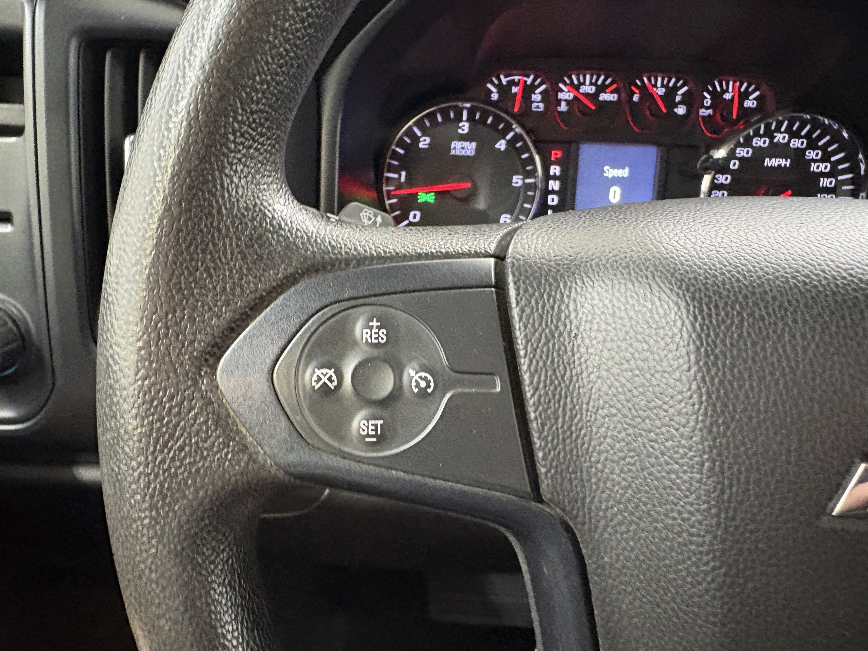 Used 2018 Chevrolet Silverado 1500 4x4 Double Cab image 27