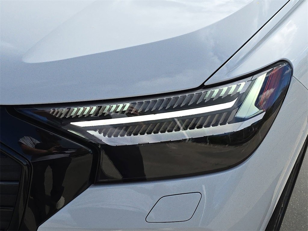 Used 2024 Audi Q4 e-tron Prestige image 36