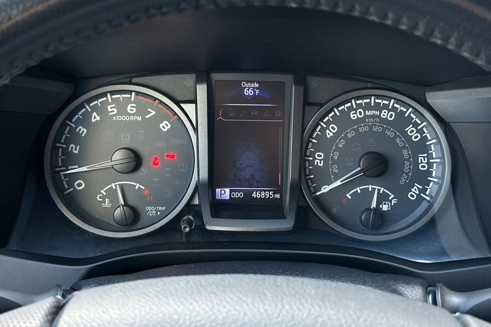 Used 2018 Toyota Tacoma TRD Sport w/ Technology Package image 22