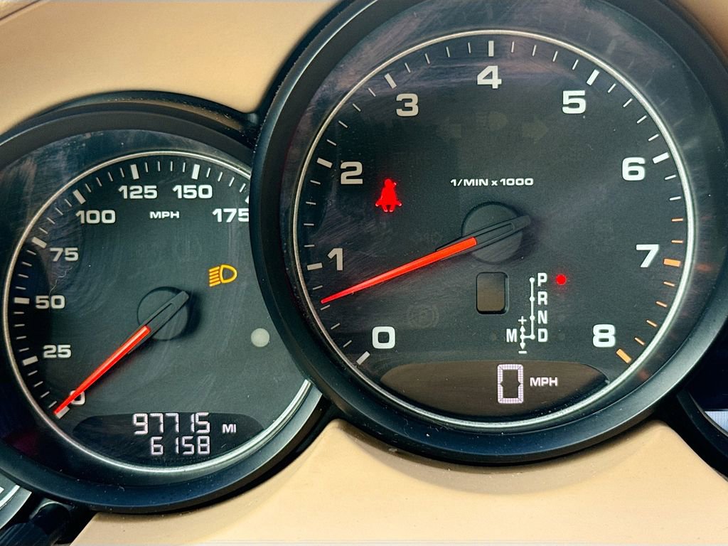 Used 2017 Porsche Cayenne AWD/4WD image 13