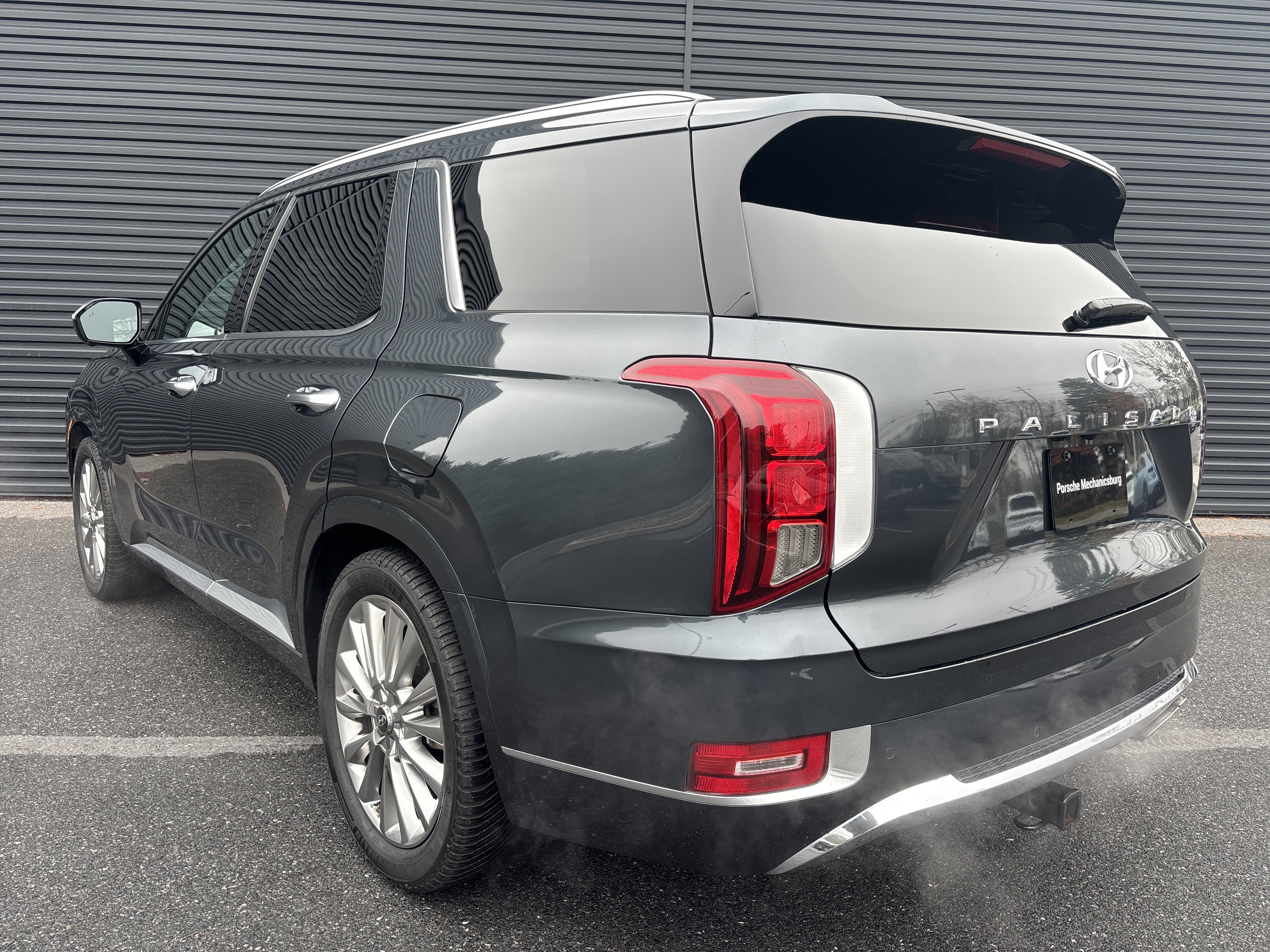 Used 2020 Hyundai Palisade Limited image 2