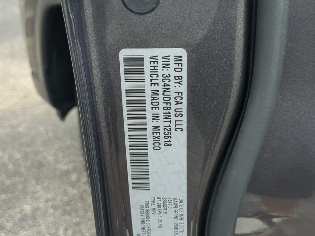 Used 2022 Jeep Compass Latitude AWD/4WD image 37