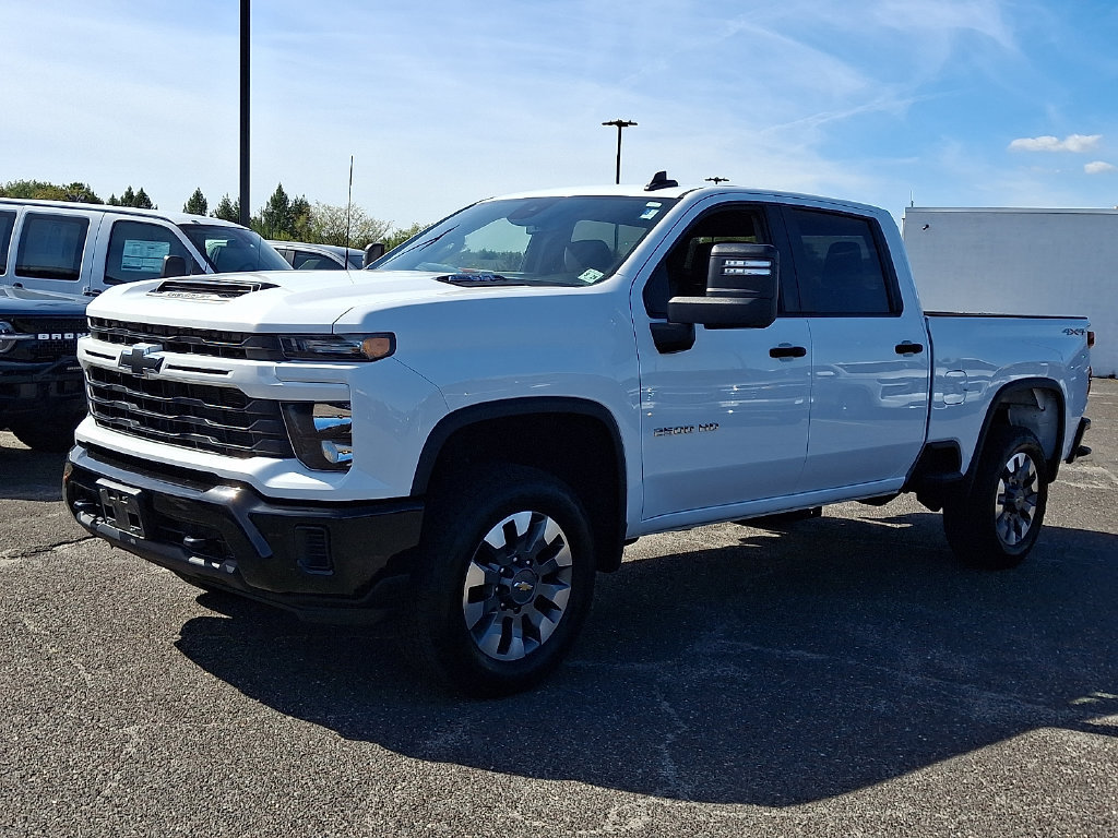 Used 2024 Chevrolet Silverado 2500 Custom w/ Custom Value Package AWD/4WD image 6
