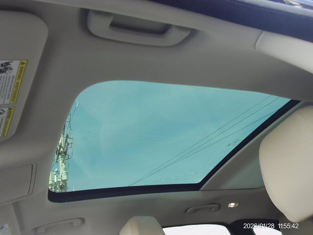 Used 2018 Jaguar F-PACE Premium AWD/4WD image 10