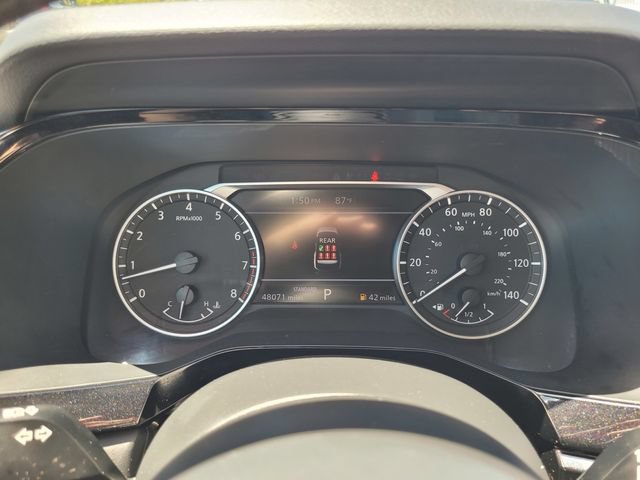 Certified 2025 Nissan Pathfinder SV FWD image 29