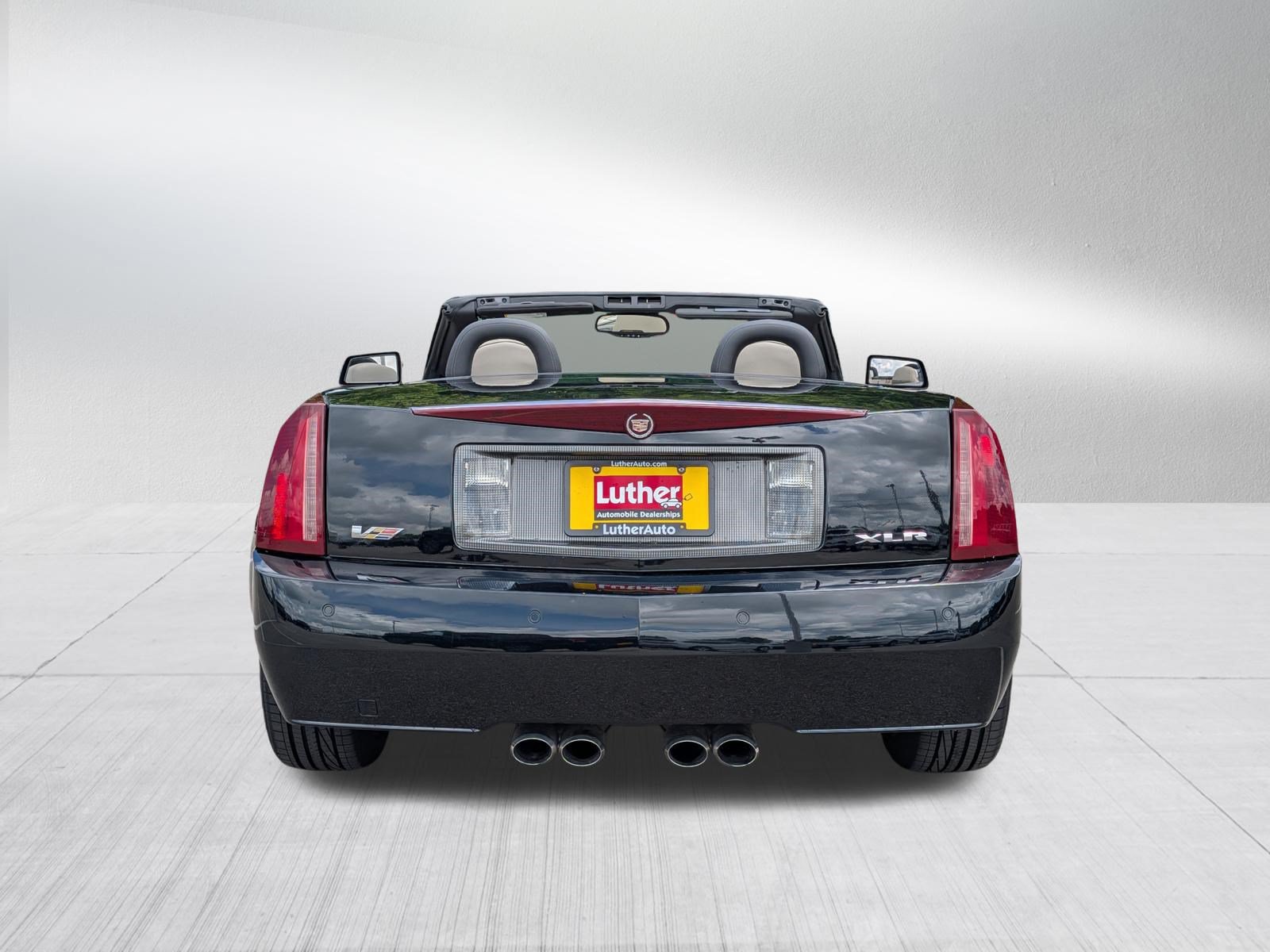 Used 2006 Cadillac XLR V RWD image 6