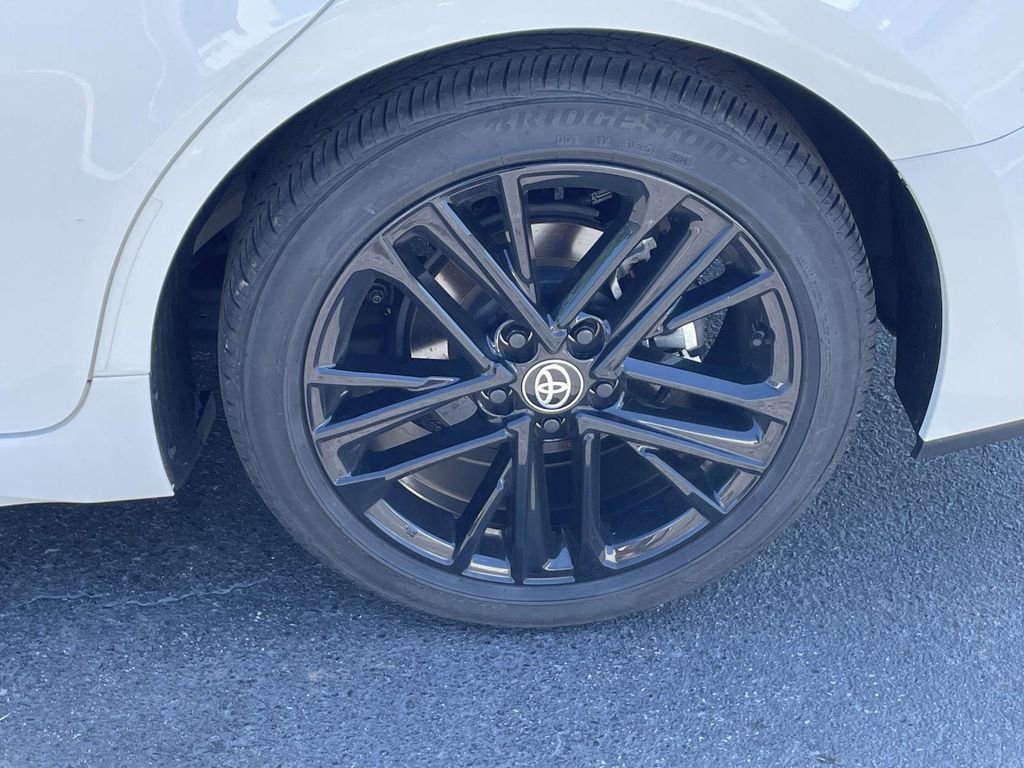 Used 2025 Toyota Camry SE w/ Convenience Package FWD image 32