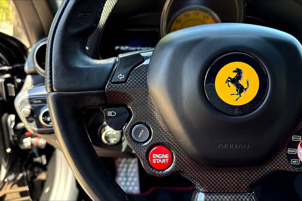 Used 2014 Ferrari F12 Berlinetta RWD image 11