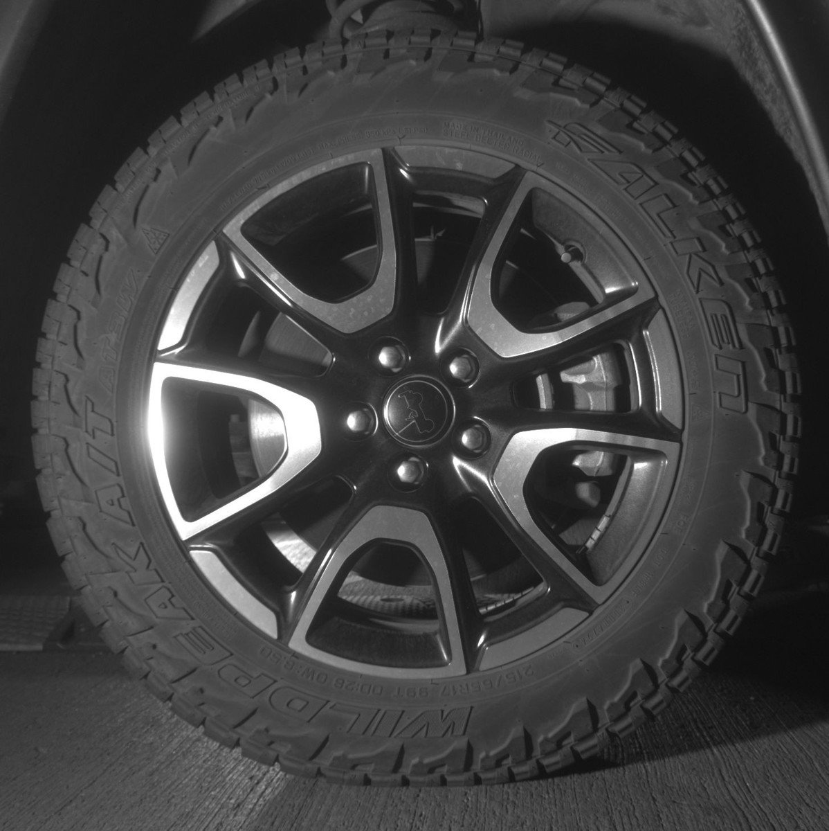 Used 2025 Jeep Compass Trailhawk image 13