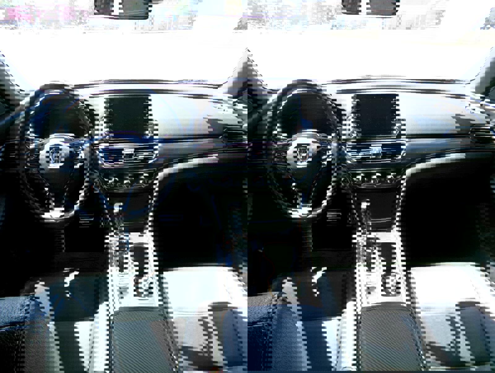 Used 2018 Honda Accord Sport image 6