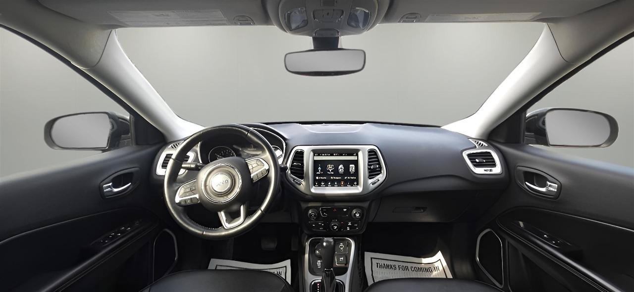 Used 2018 Jeep Compass Latitude w/ Popular Equipment Group AWD/4WD image 18