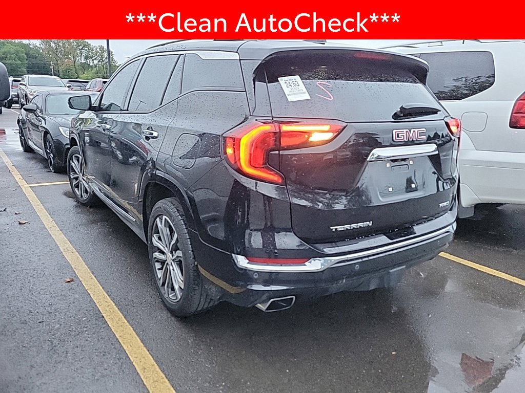 Used 2020 GMC Terrain Denali w/ Denali Premium Package AWD/4WD image 4