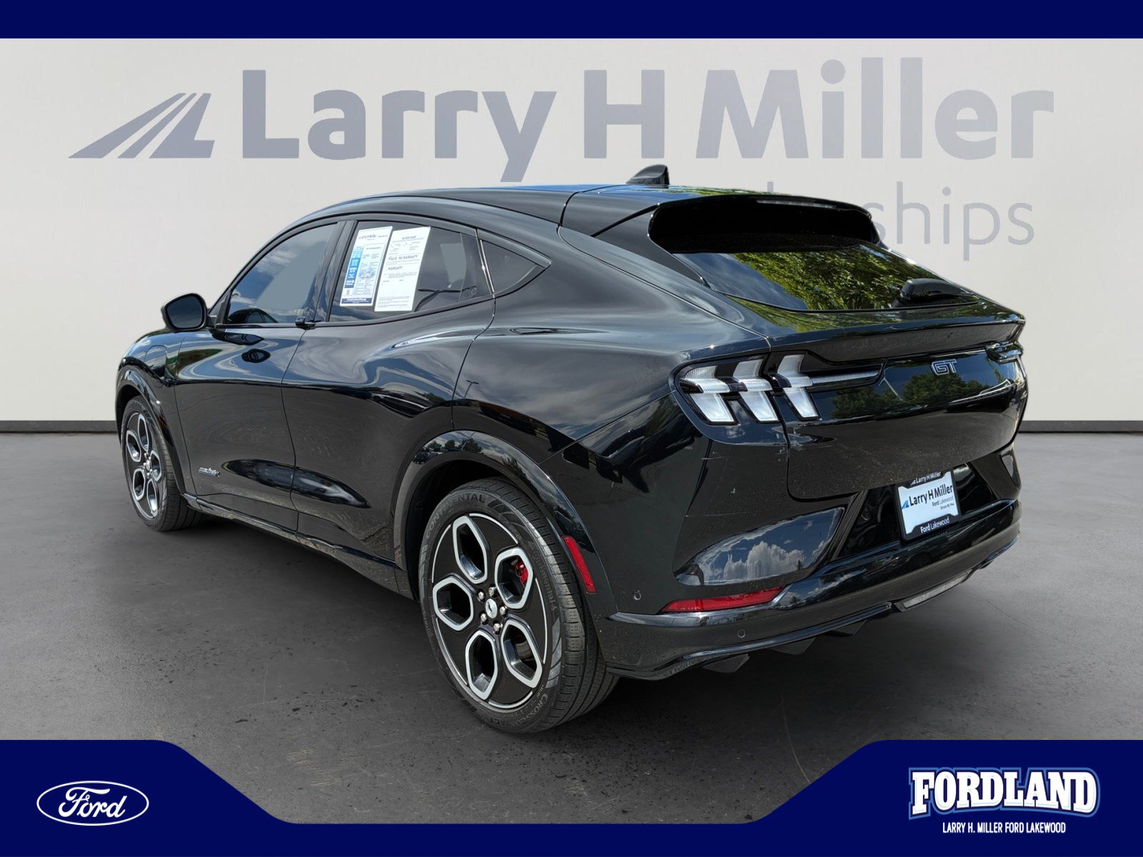Used 2022 Ford Mustang Mach-E GT AWD/4WD image 3