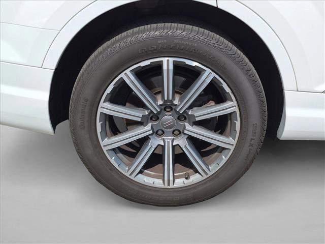 Used 2017 Audi Q7 3.0T Premium Plus w/ Premium Plus Package AWD/4WD image 22