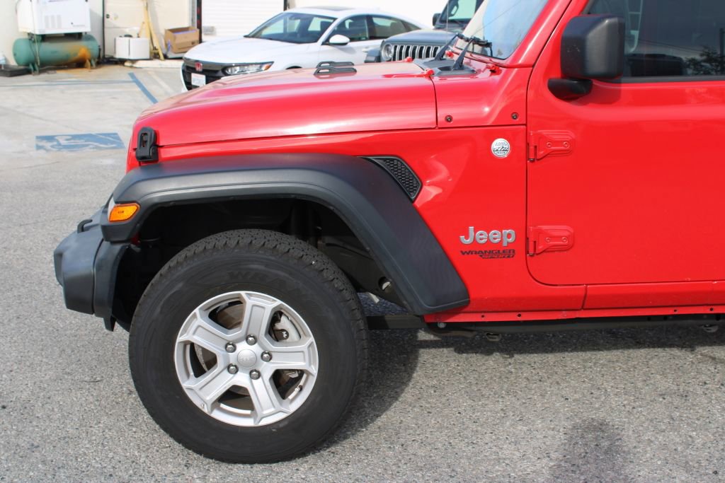 Used 2021 Jeep Wrangler Sport S image 7