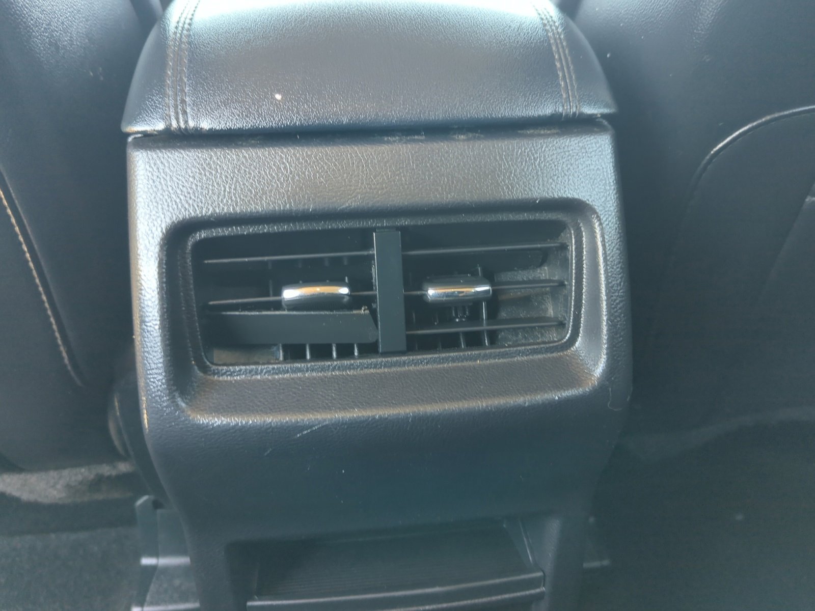 Used 2018 Ford Edge SEL w/ Equipment Group 201A image 30
