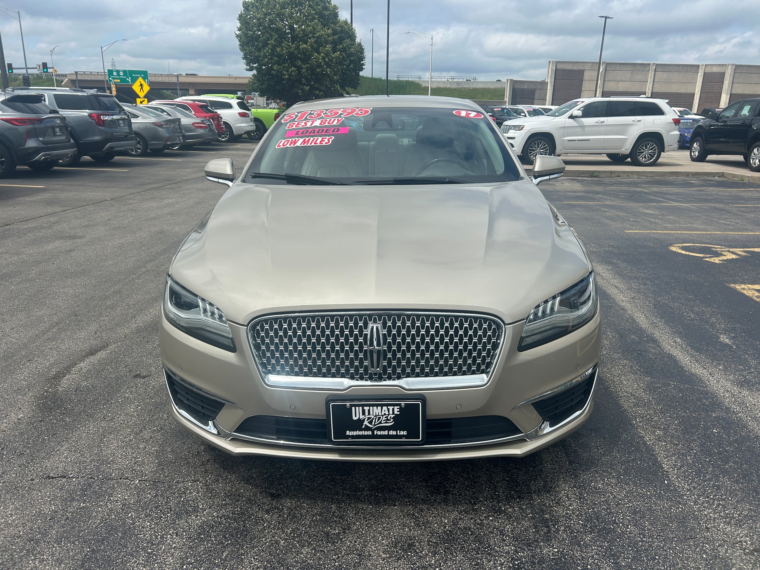 Used 2017 Lincoln MKZ Select w/ Technology Package FWD image 2