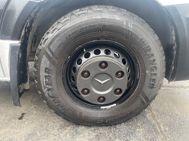 Used 2017 Mercedes-Benz Sprinter 3500 image 27