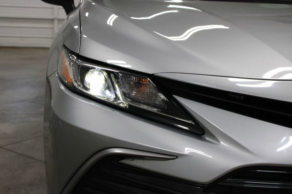 Used 2022 Toyota Camry LE FWD image 12