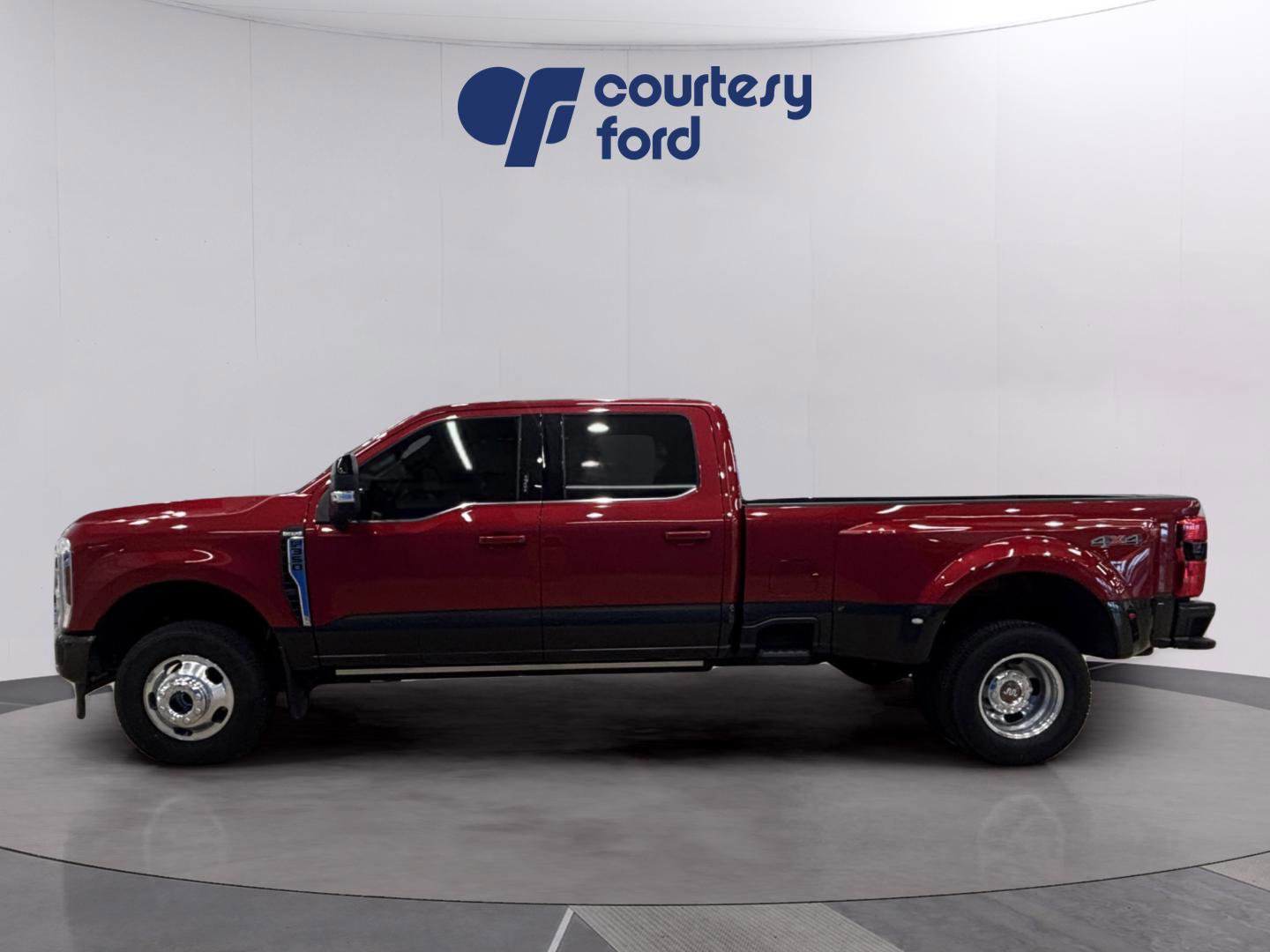 Certified 2024 Ford F350 King Ranch AWD/4WD image 4