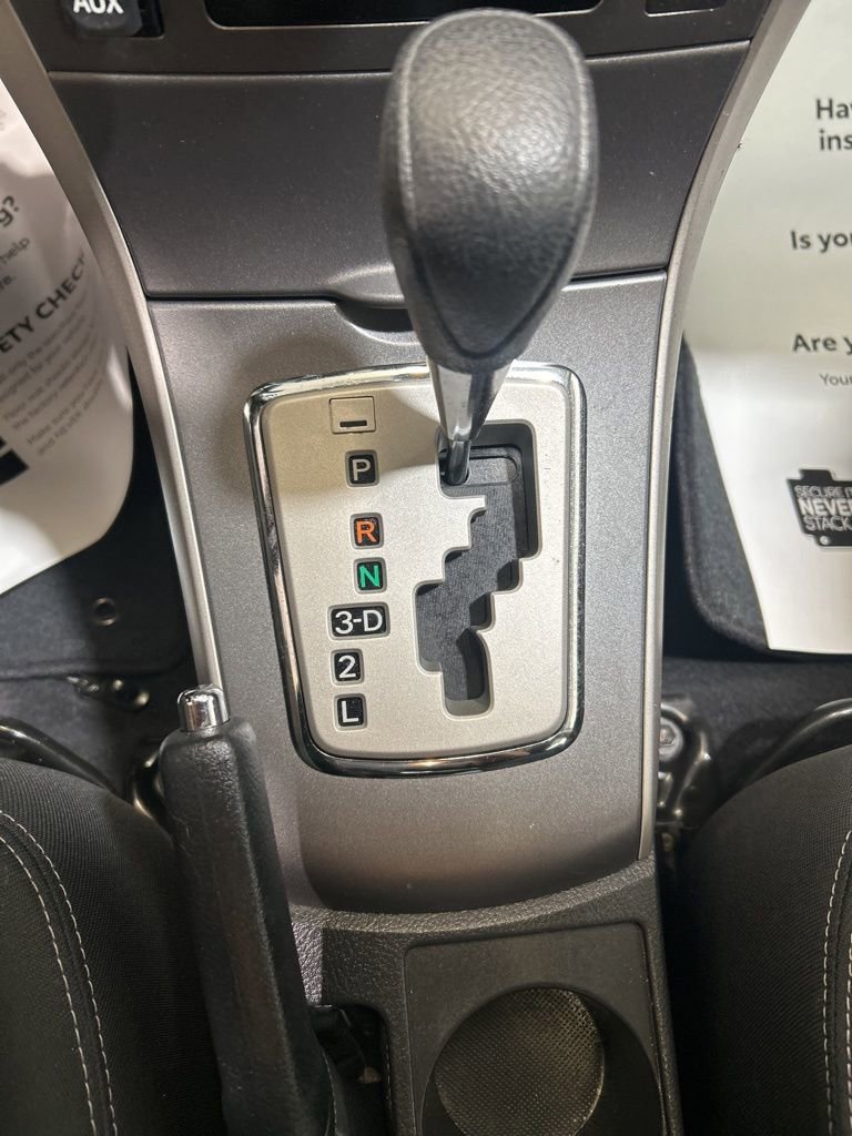 Used 2012 Toyota Corolla S image 27