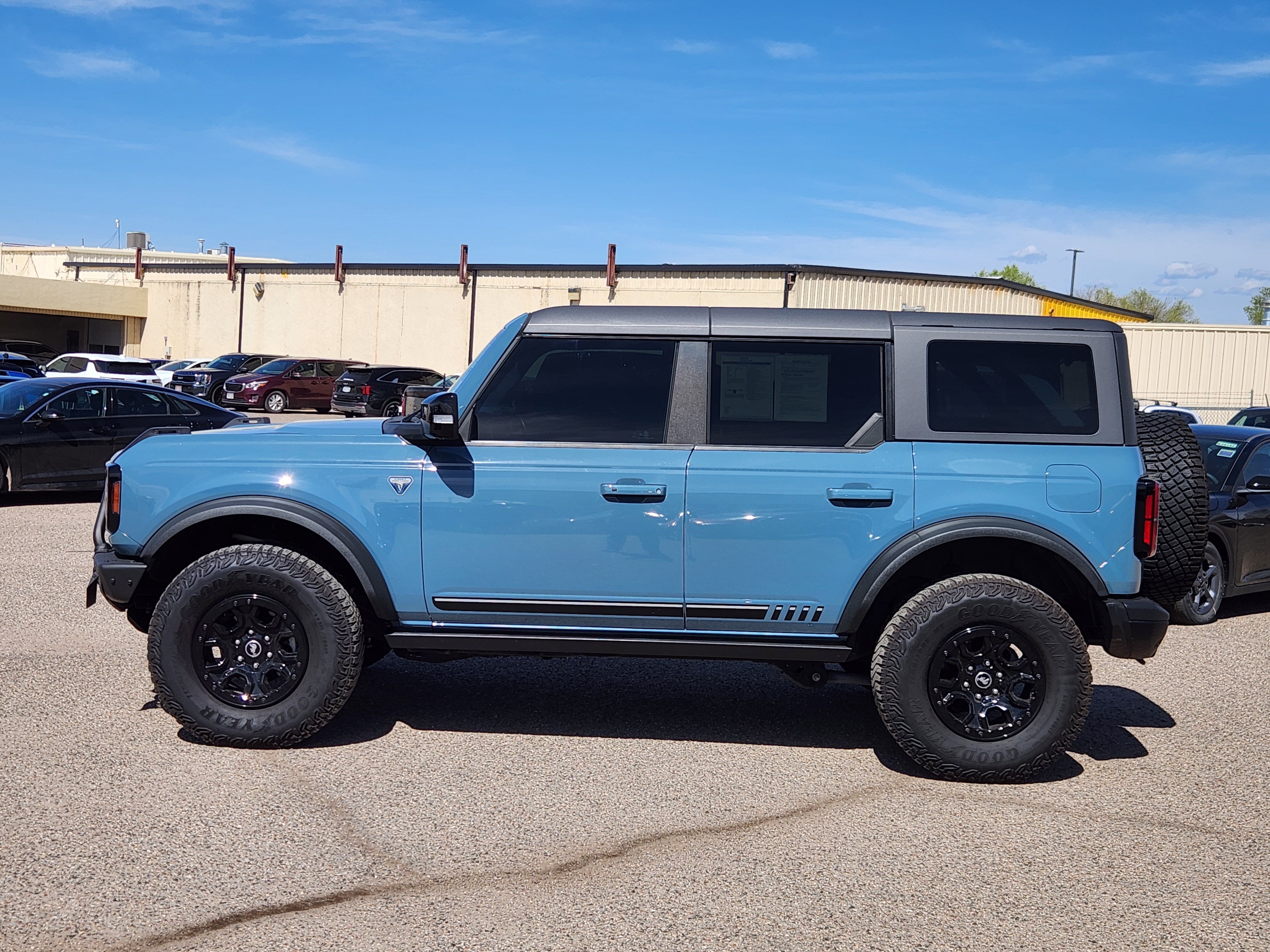 Used 2021 Ford Bronco First Edition AWD/4WD image 2