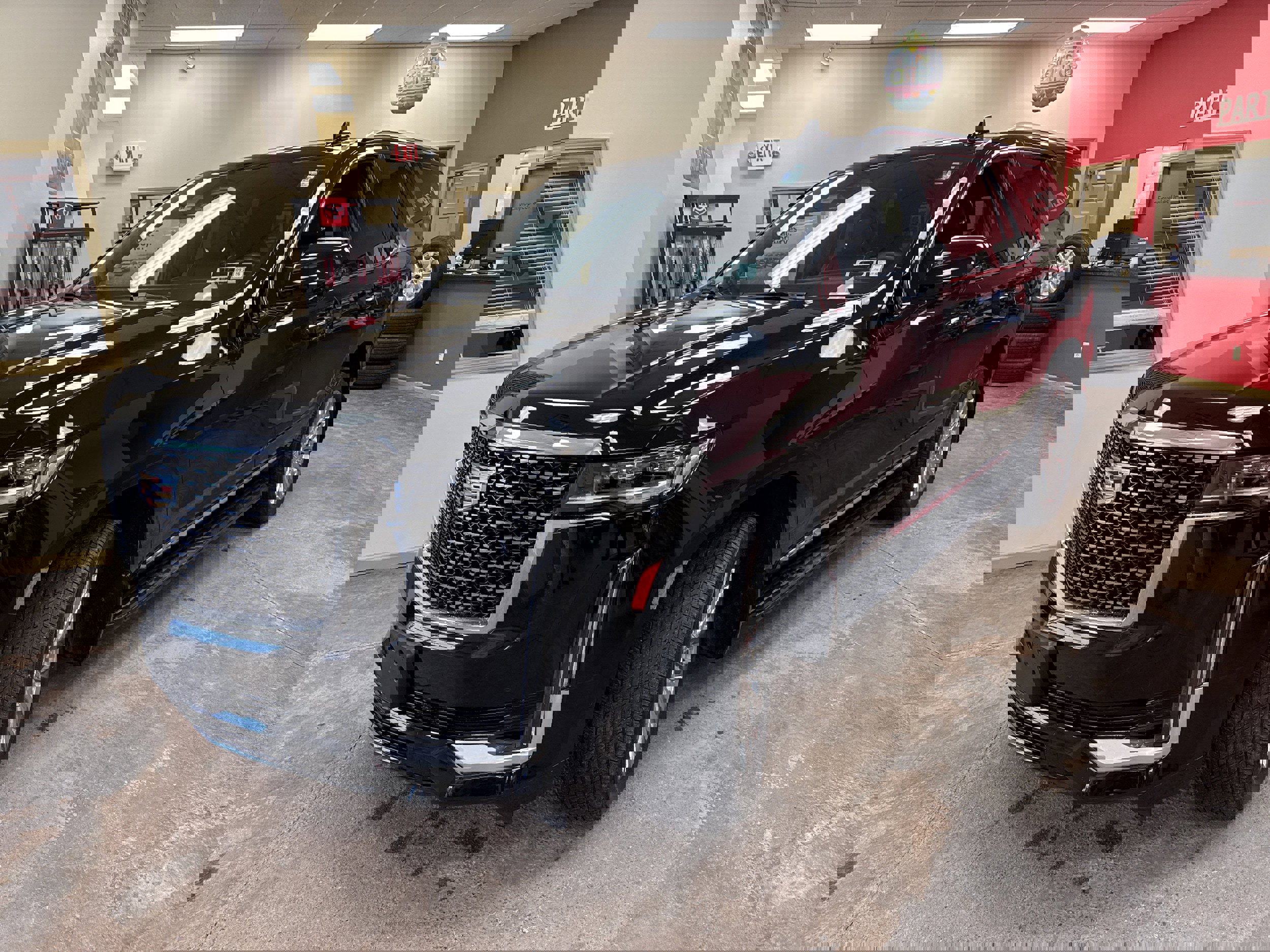 Used 2024 Cadillac Escalade Premium Luxury image 3