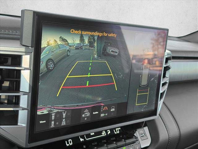 Certified 2025 Toyota Sequoia Platinum image 15