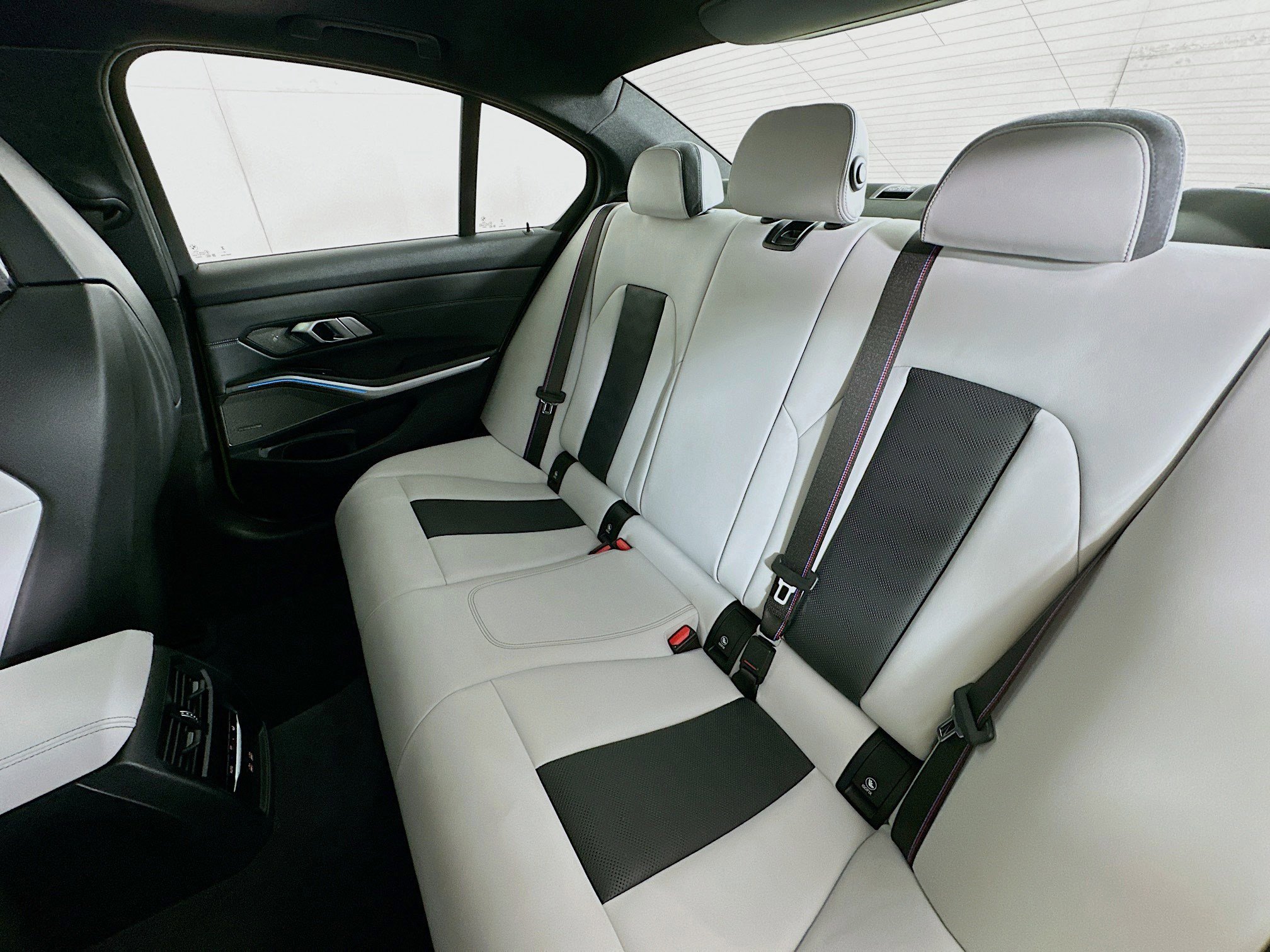 Used 2023 BMW M3 Competition image 23