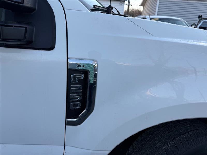 Used 2017 Ford F250 XL w/ Power Equipment Group image 23