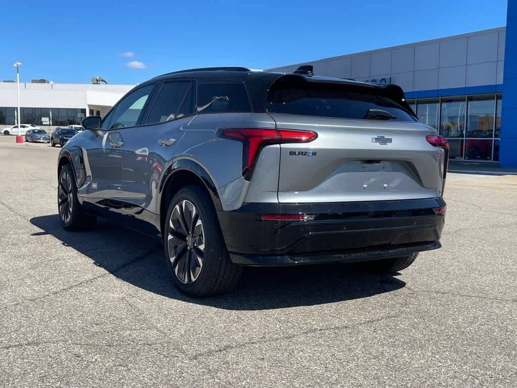 New 2025 Chevrolet Blazer EV RS RWD image 15