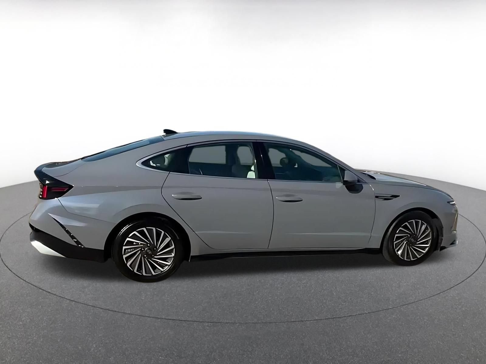 Used 2025 Hyundai Sonata SEL FWD image 14