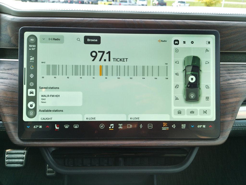 Used 2022 Rivian R1T Launch Edition AWD/4WD image 2