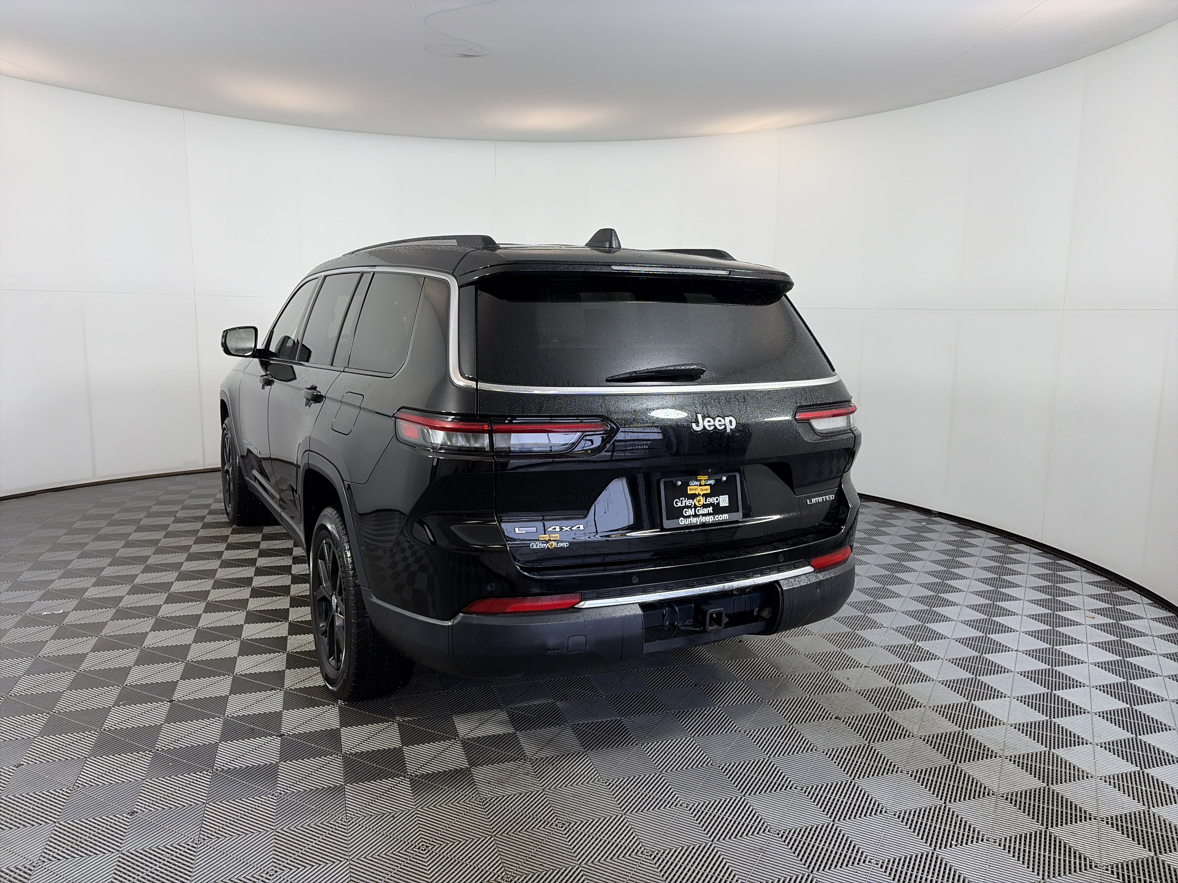 Used 2022 Jeep Grand Cherokee L Limited image 9