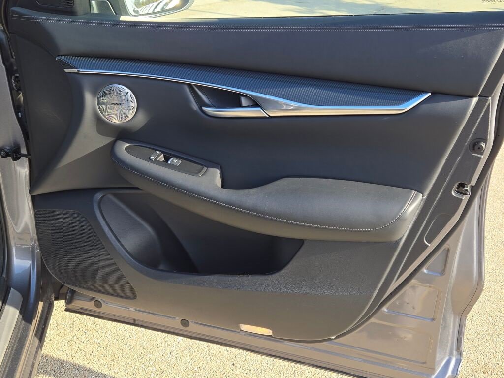 Used 2024 INFINITI QX50 Sport image 9