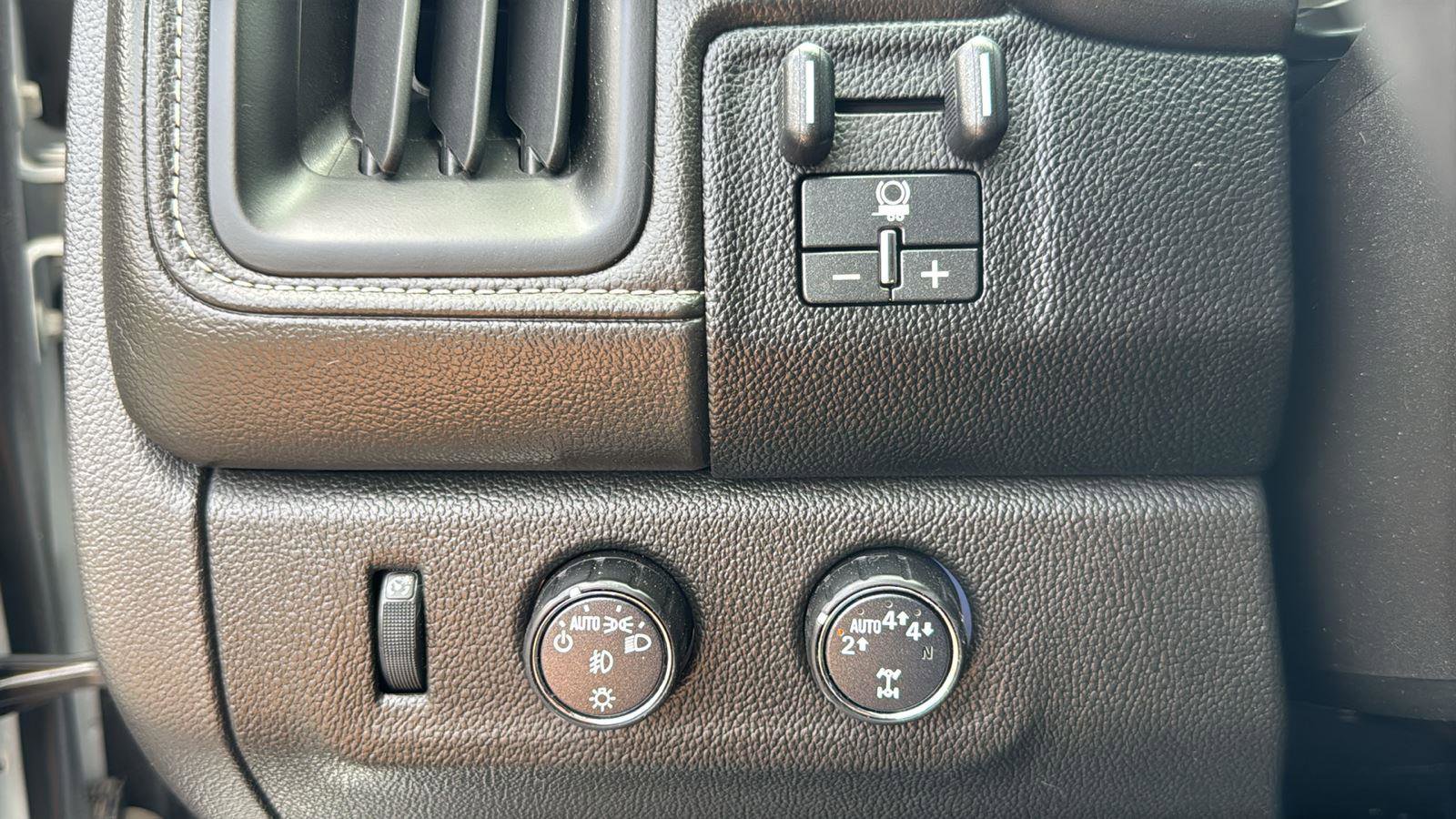 Used 2022 GMC Canyon Denali AWD/4WD image 9