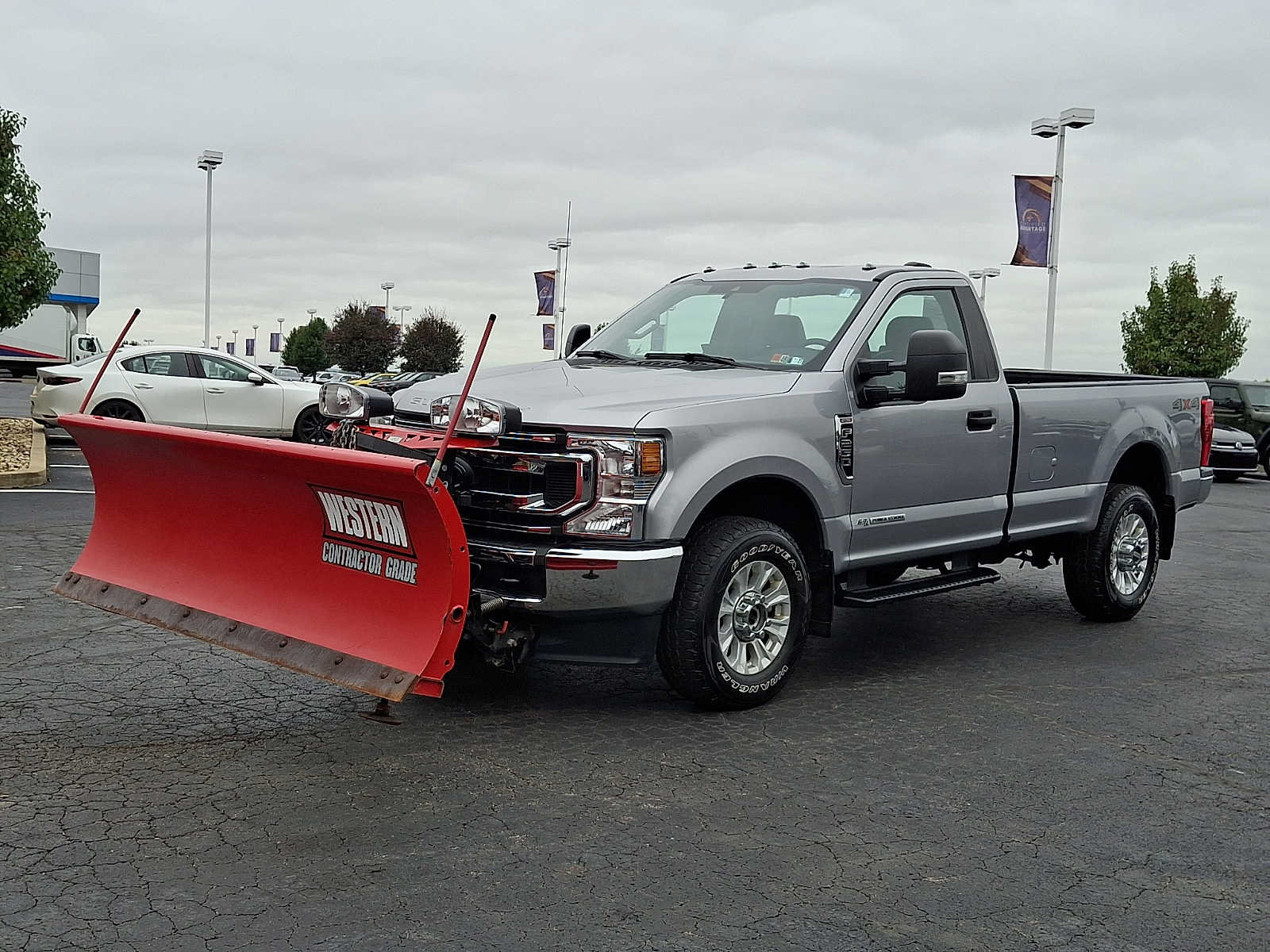 Used 2020 Ford F250 XL w/ STX Appearance Package AWD/4WD image 3
