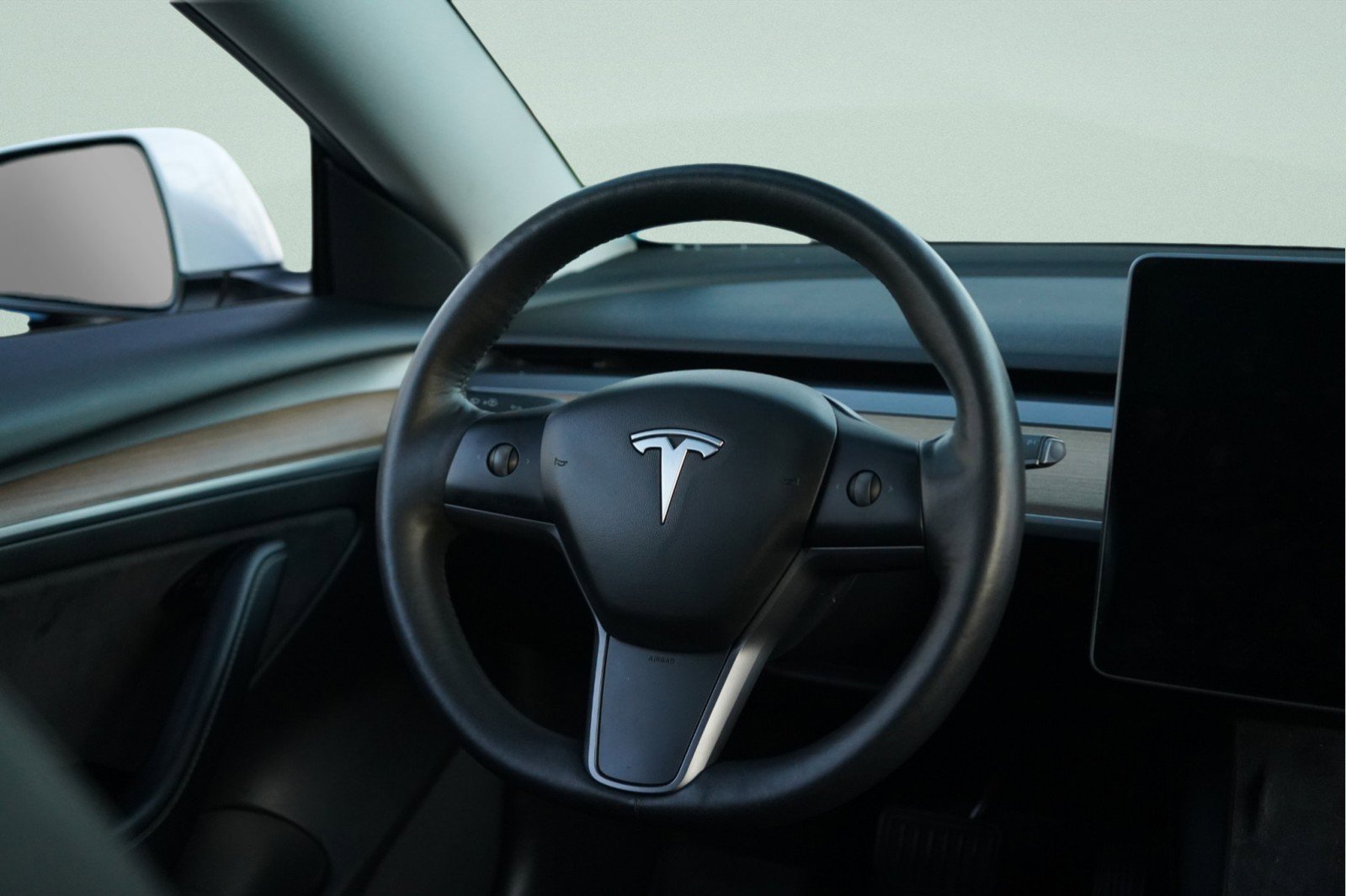 Used 2021 Tesla Model 3 Standard Range Plus image 46