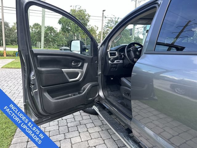 Used 2019 Nissan Titan PRO-4X w/ Pro-4x Utility Package AWD/4WD image 22